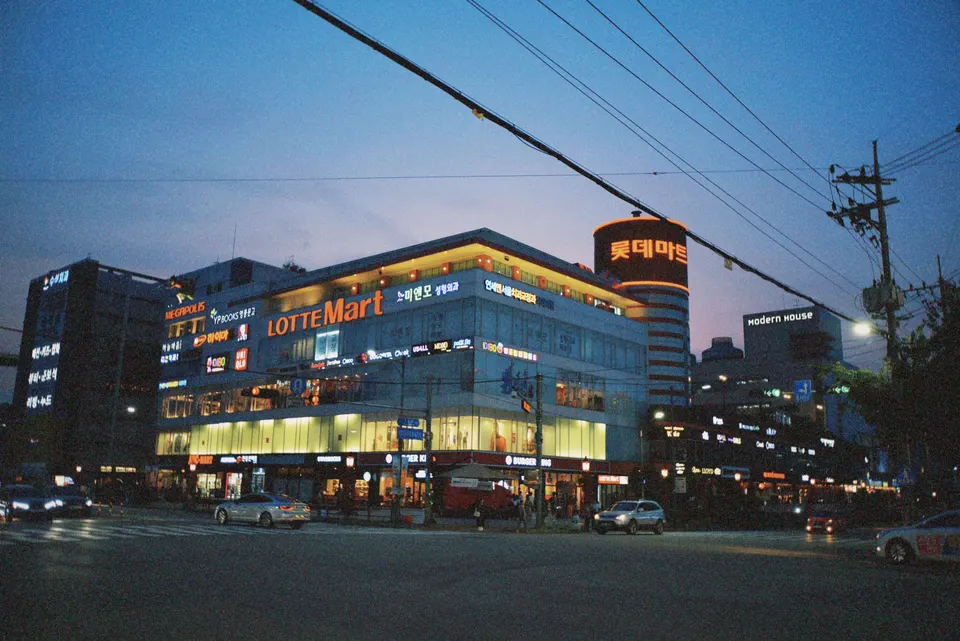 Navigating Edina's Landmarks with Confidence in Edina